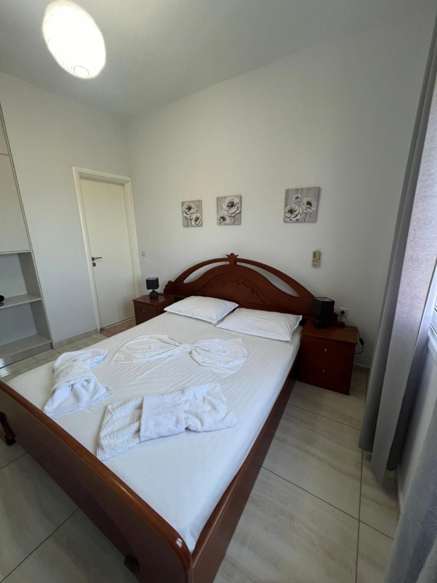 Apartments Eri Saranda Extérieur photo